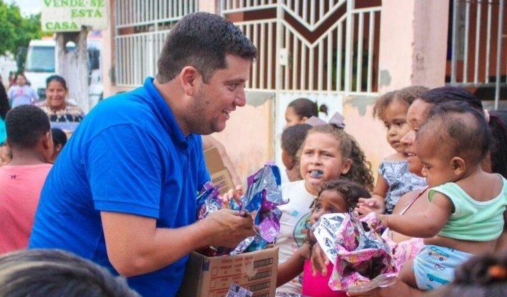 Juiz cassa mandatos do prefeito de Piaçabuçu, Rymes Lessa, e do vice, Carlos Ronalsa, por abuso de poder nas eleições 2024