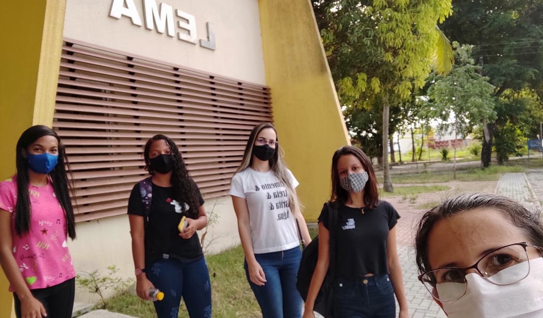 Pesquisadoras da Ufal fazem iniciação científica com alunas no ensino médio