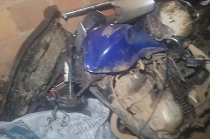 Homem e mulher ficam feridos em colisão na AL-220, no povoado Canaã