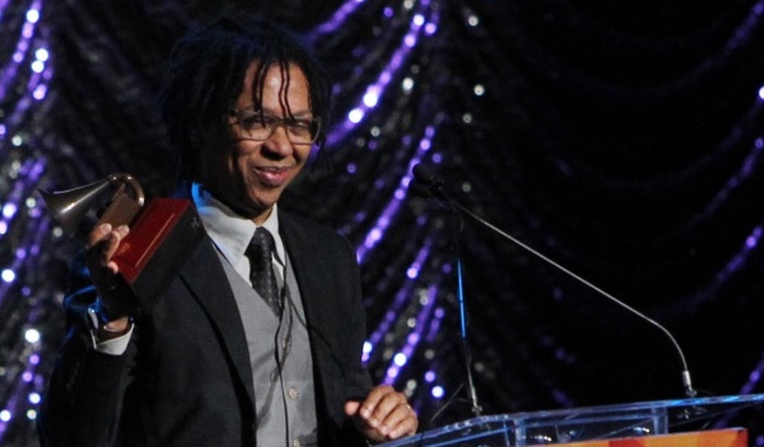 Música de alagoano Djavan leva prêmio de melhor canção em língua portuguesa