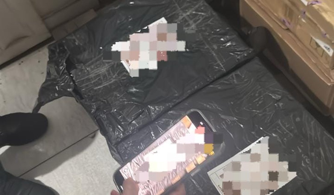 Polícia Civil apreende maconha e pasta base de cocaína em armazém de transportadora paulista localizado em Maceió
