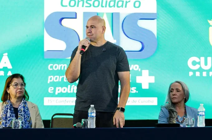 Prefeito de Cuiabá é acusado de violência política contra professora