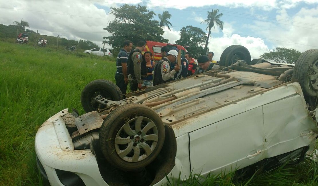 Grave acidente deixa quatro mulheres feridas na AL-110, em Arapiraca
