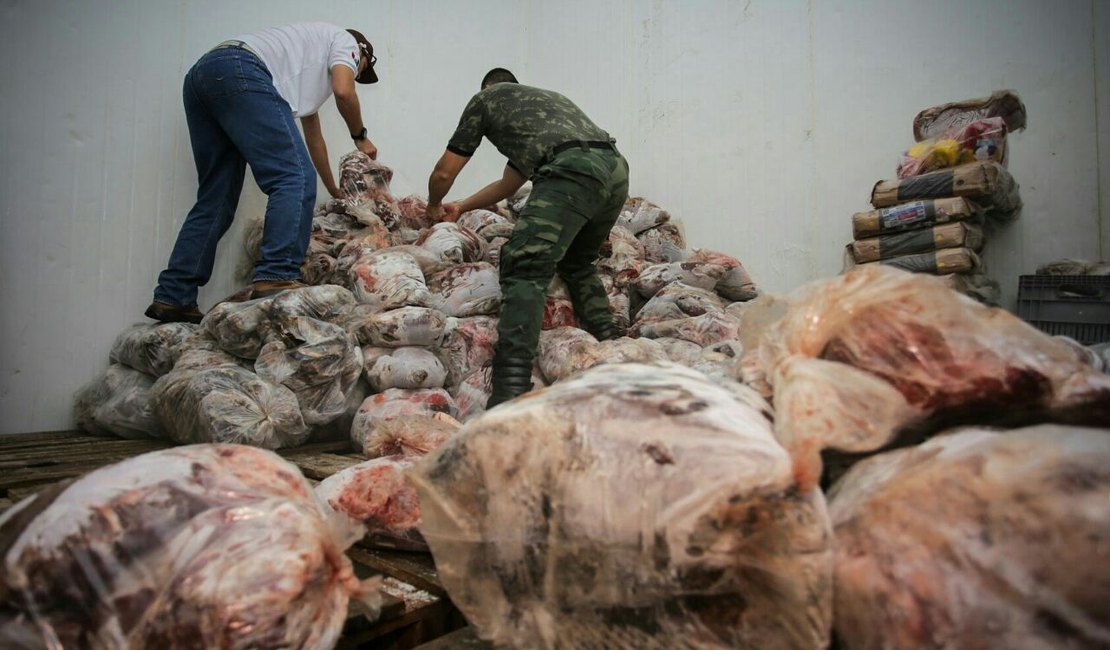 FPI recolhe mais 5,5 toneladas de carne imprópria para consumo, em Arapiraca