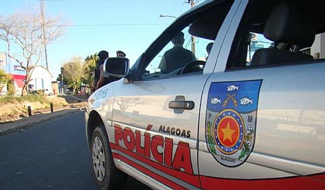 Jovens brincam com espingarda e um acaba ferido, na zona rural de Arapiraca