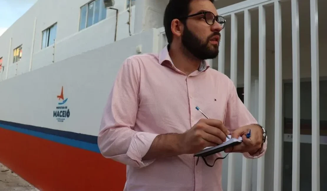 Arapiraquense Luiz Rogério Neves Lima reassume como secretário de Educação de Maceió