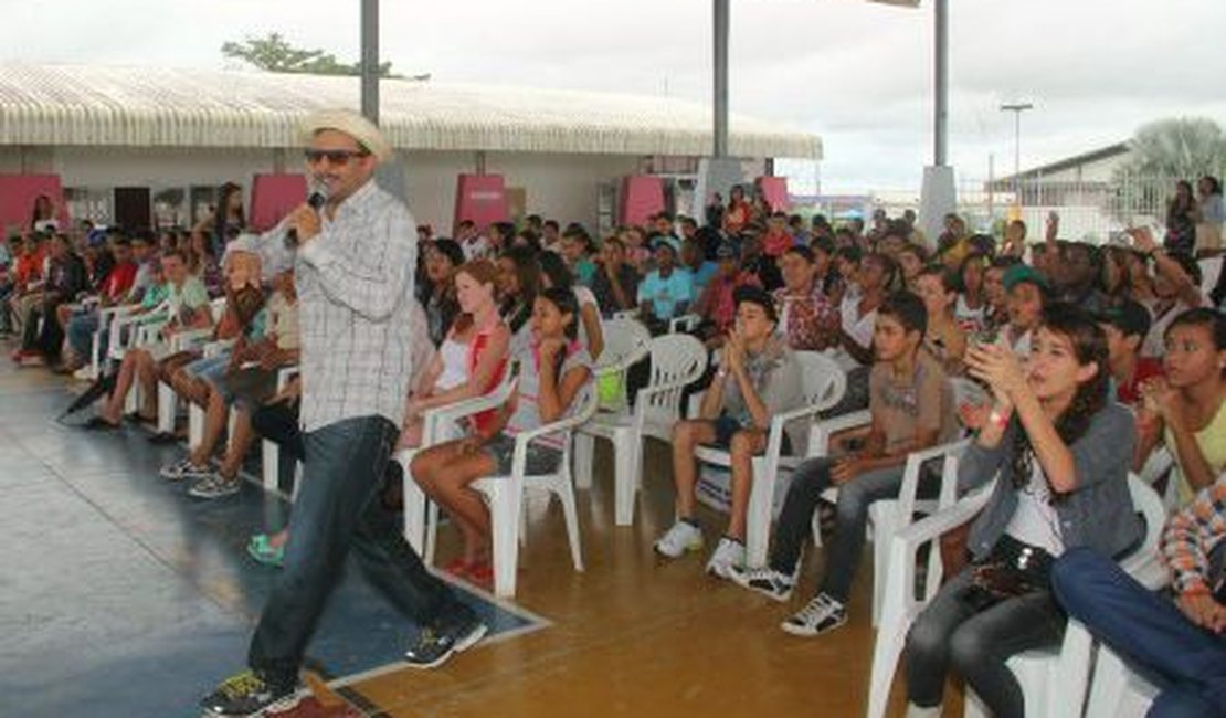 Fórum 'A Favor da Vida' debate temáticas jovens nesta terça