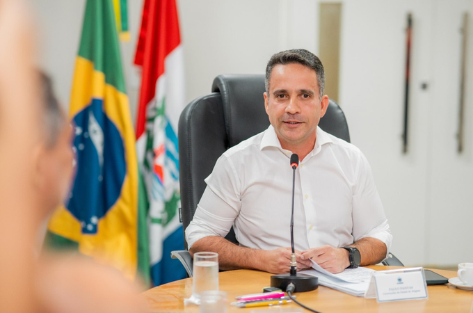 Governador Paulo Dantas anuncia realização de concurso público para professor da Uneal