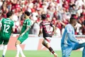 Flamengo vence Palmeiras em jogaço e iguala pontuação do líder do Brasileiro