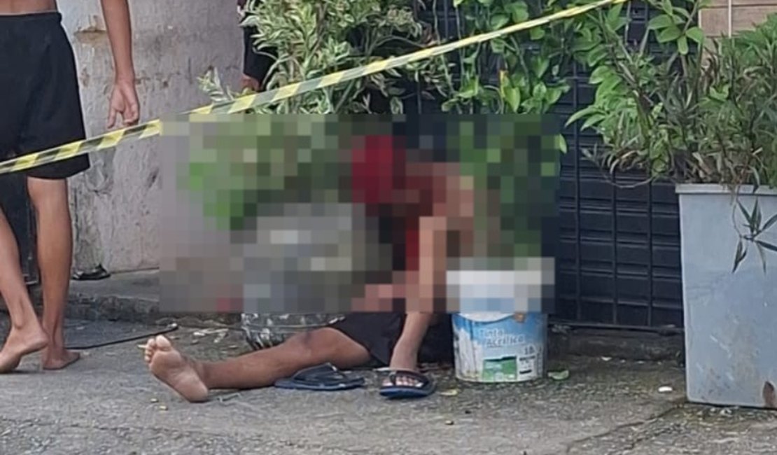 Adolescente de 15 anos é assassinado a tiros perto de escola, na parte alta de Maceió