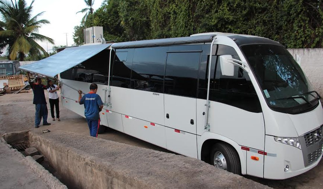 Alagoas recebe micro-ônibus para campanha de desarmamento