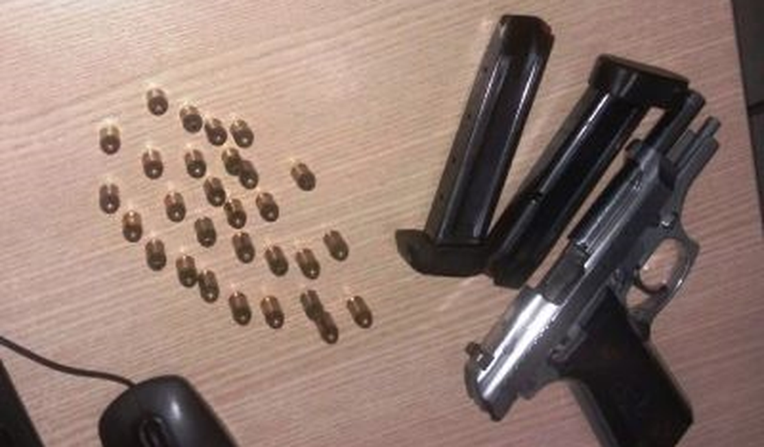 PM apreende arma de fogo na Mata do Rolo, em Rio Largo