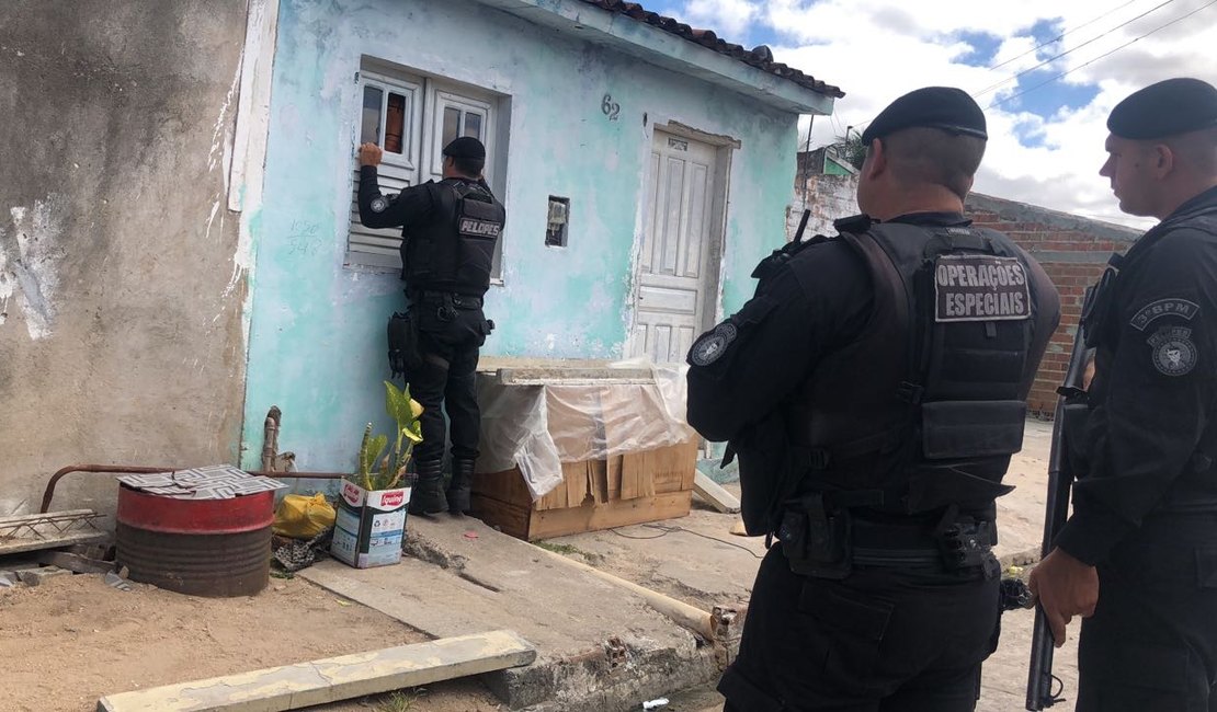 Jovem ameaça acionar explosivos em residência e assusta vizinhos, em Arapiraca