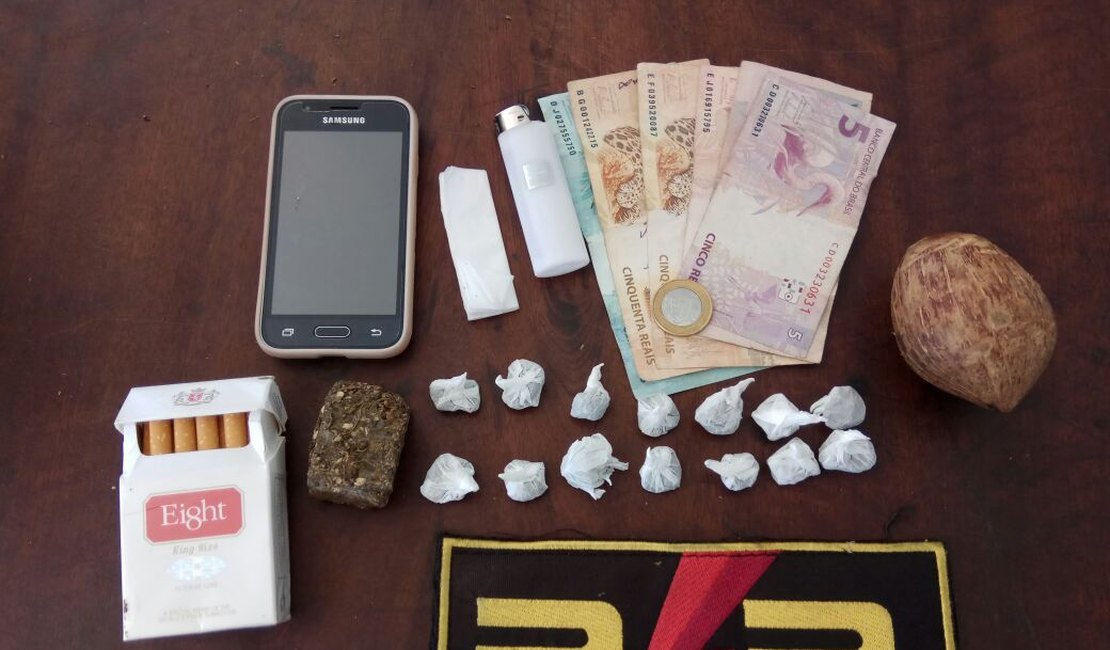 Militares apreendem menor com drogas e dinheiro dentro de coletivo de São Sebastião