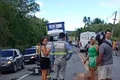 Colisão entre caminhão e moto deixa dois feridos em rodovia alagoana