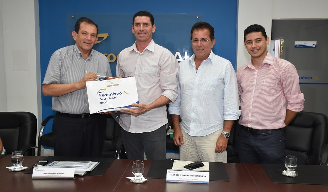 Marcelo Rodrigues propõe parceria com o Sistema Fecomércio