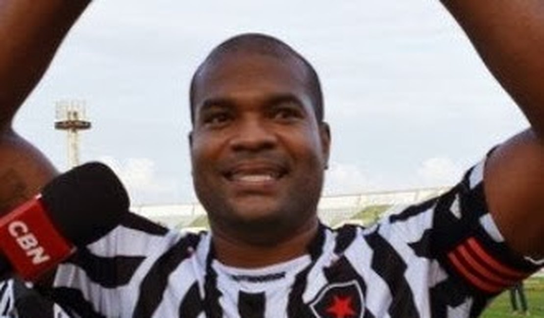 Líder isolado, Fortaleza recebe o Botafogo, que não vence há três jogos