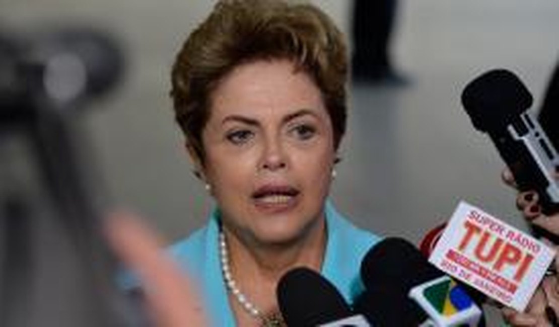 Otimista sobre análise de vetos, Dilma diz que vê 'luz no fim do túnel'