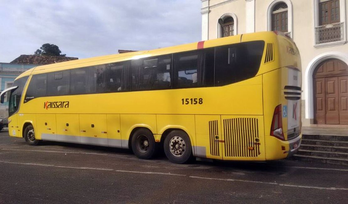 Criminosos tentam assaltar ônibus intermunicipal em Messias, AL