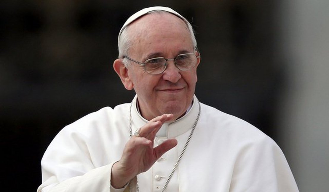 Papa afirma que a corrupção é suja e que uma sociedade corrupta fede