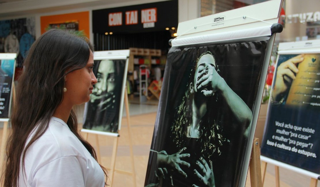 Exposição fotográfica provoca reflexão sobre violência contra a mulher