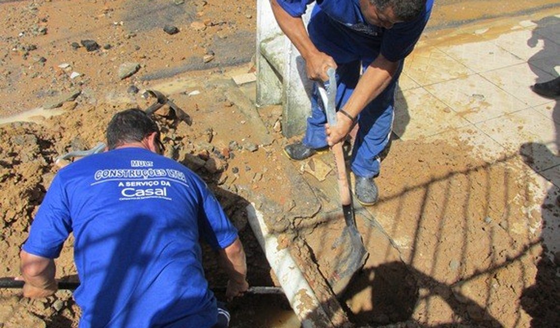 Empresas contratadas da Casal já retiraram 528 vazamentos de água