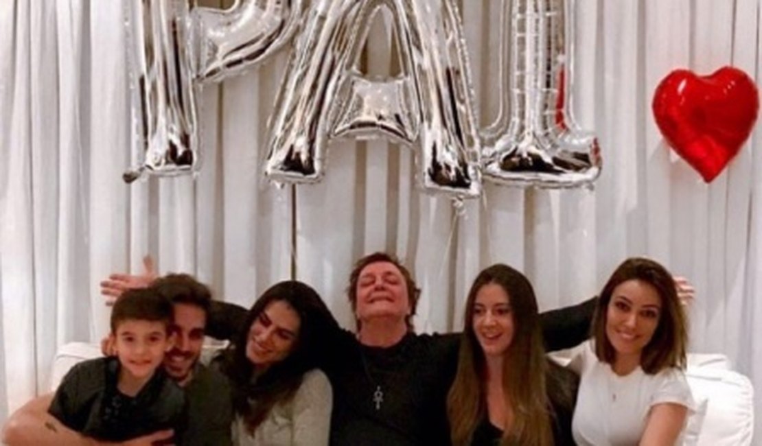Com Fiuk e Cleo Pires, Fábio Jr consegue reunir os cinco filhos