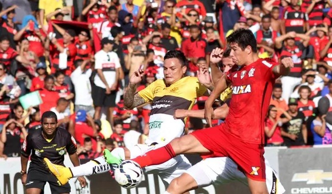 Criciúma empata com o Flamengo e é o 1º rebaixado do Brasileirão