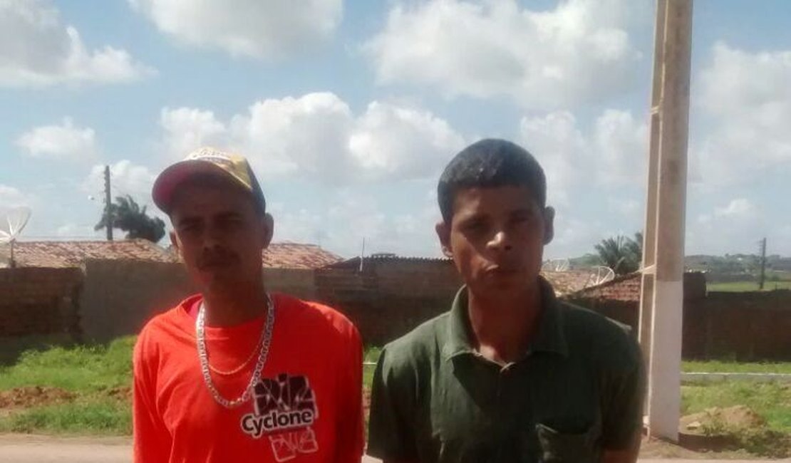 Pelopes prende dupla com moto roubada durante operação em Arapiraca