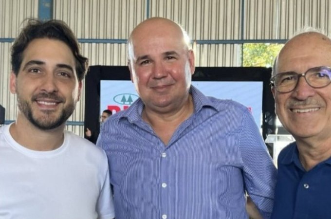 Prefeito de Penedo, Ronaldo Lopes é homenageado em Festa do Trabalhador da Cooperativa Pindorama