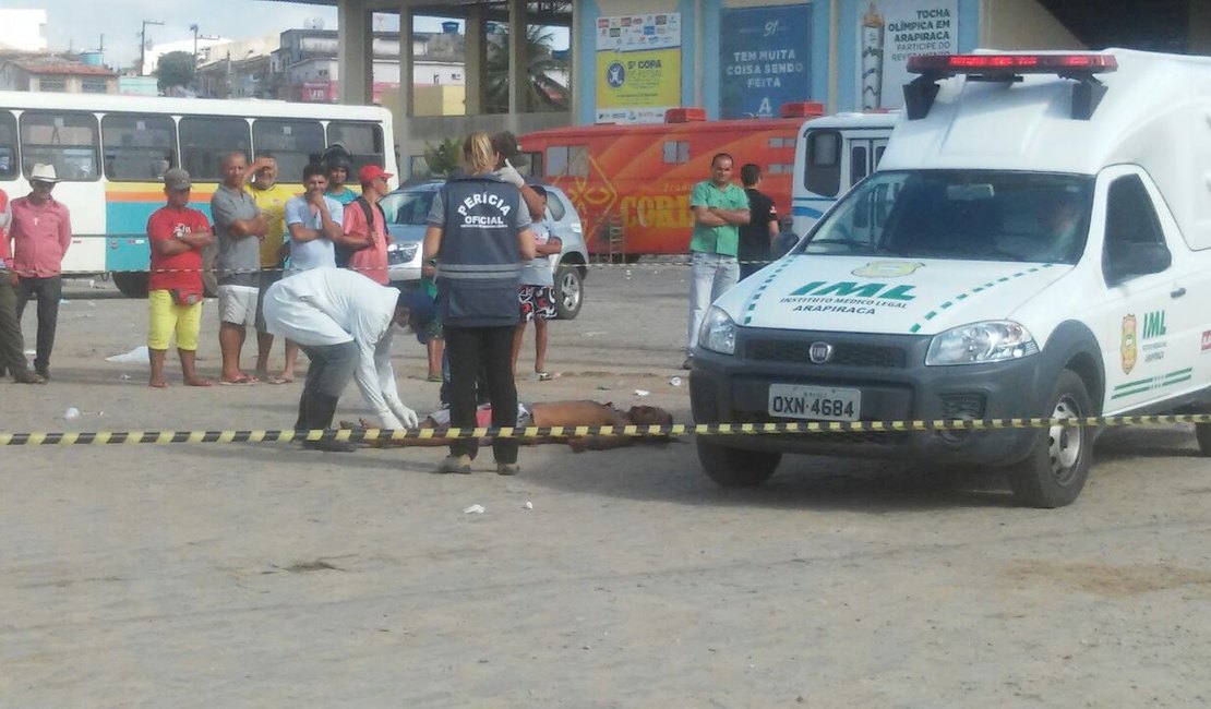 Jovem é executado a tiros no Parque Ceci Cunha, em Arapiraca