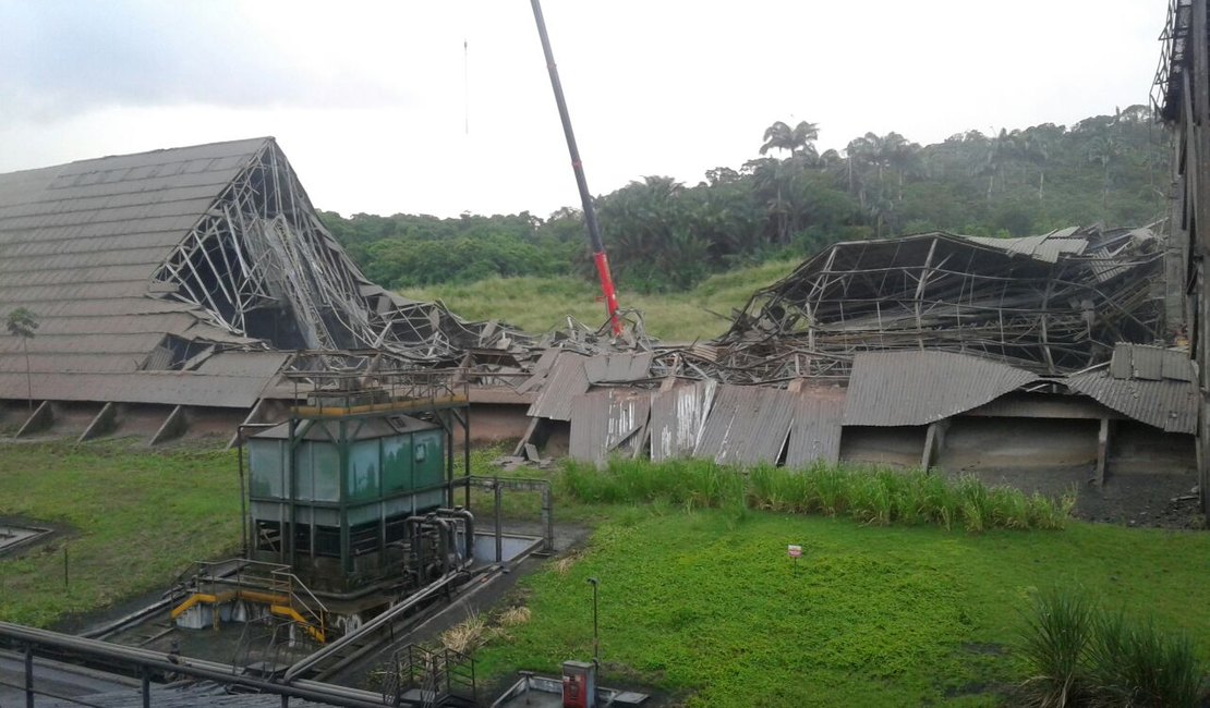 Uma pessoa morre e outras cinco ficam feridas vítimas de desabamento em galpão de cimento