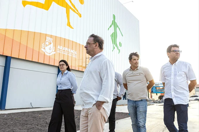 Prefeito Luciano destaca avanços nas obras do complexo esportivo e área de convívio social em Bananeiras