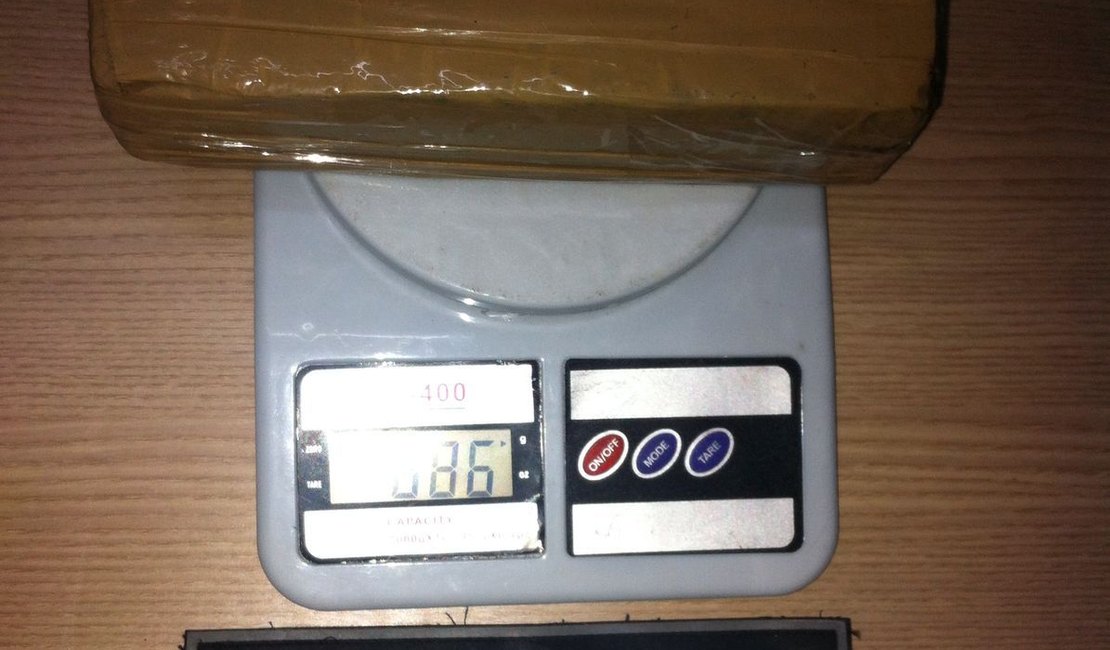 PM prende jovem com 650 gramas de maconha em Marechal Deodoro