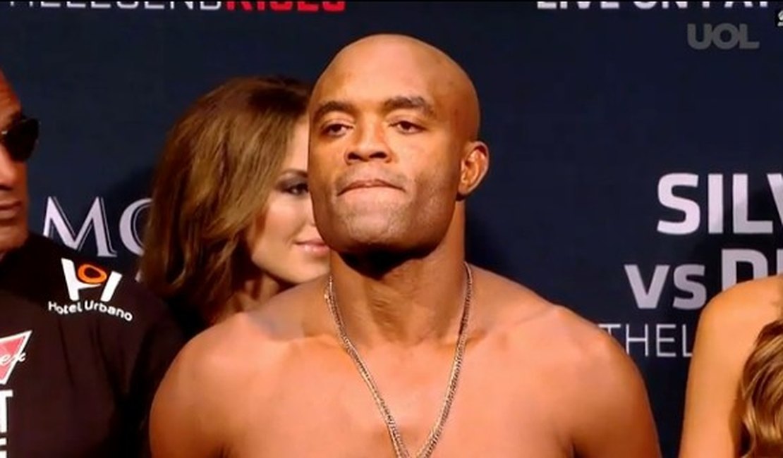 Anderson bate peso em retorno ao UFC, e rival escuta 'vai morrer' em Vegas