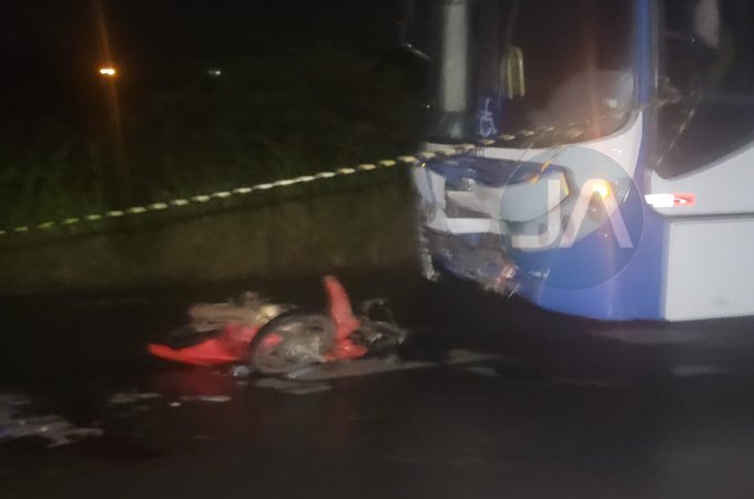 Motociclista morre após colisão frontal com ônibus na AL-115, em Igaci