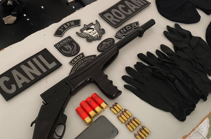 Dois homens são presos em flagrante e arma de fogo é apreendida, em Arapiraca