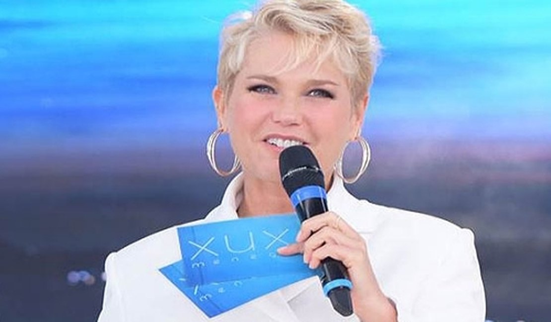 Avião de Xuxa é atingido por raio e faz pouso de emergência em Brasília