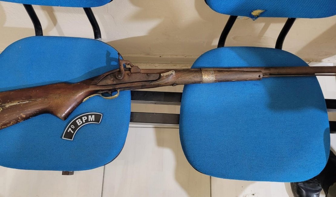 Operação policial prende suspeitos e apreende arma de fogo em ações no Sertão de Alagoas