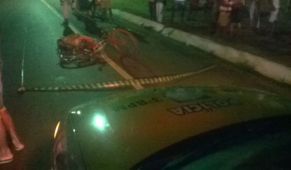 Ciclista de 63 anos é atropelado e morre na AL 220 em Limoeiro de Anadia