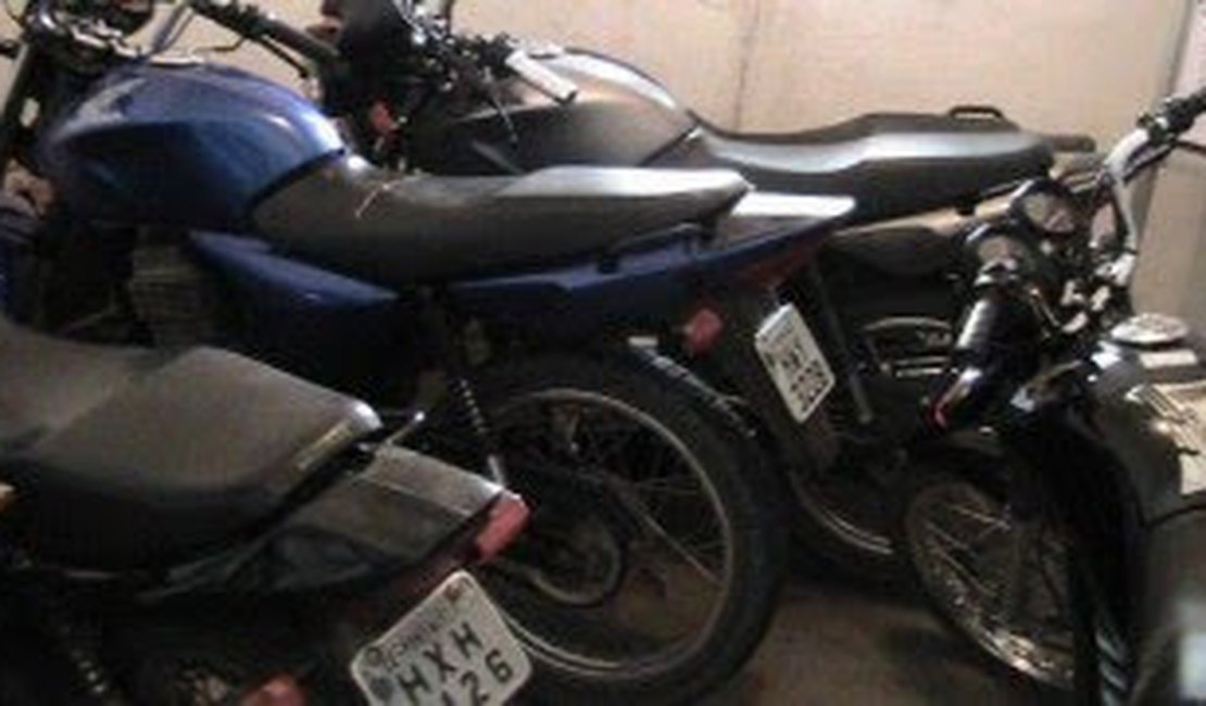 Polícia localiza, por GPS, depósito de motos roubadas em Messias