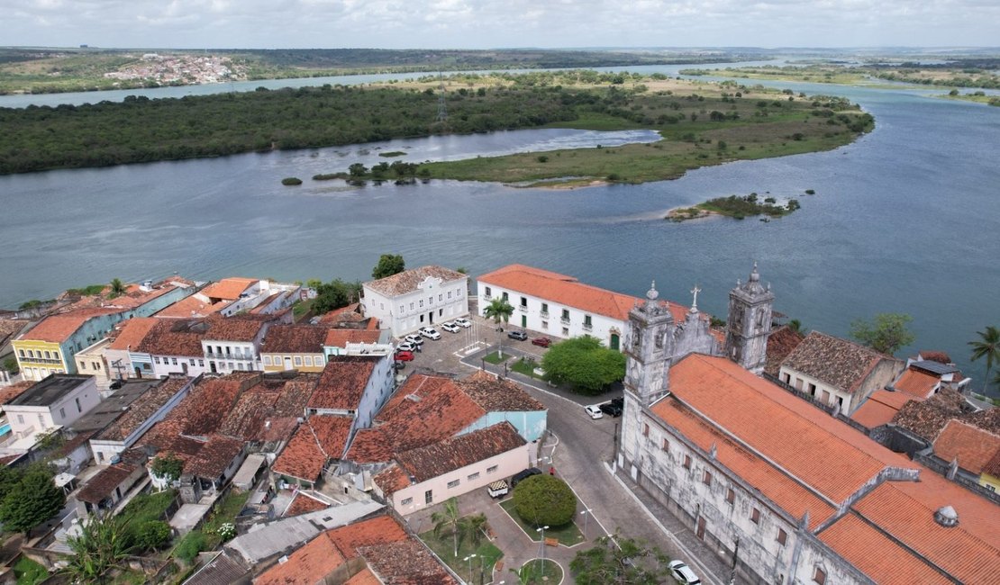 Prefeitura de Penedo reforça organização e ordenamento do comércio no Centro Histórico