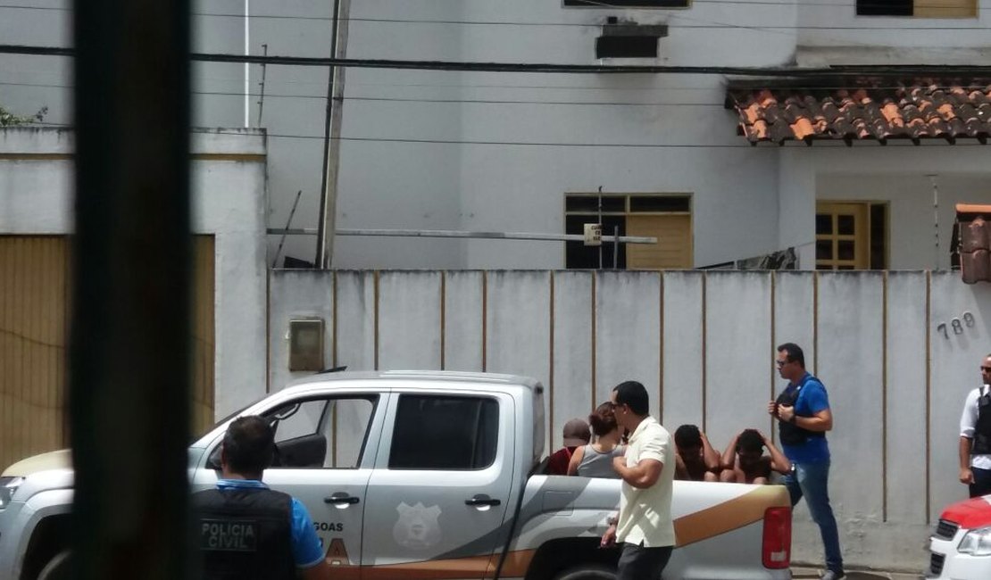 Operação contra o tráfico de drogas prende 7 pessoas em Arapiraca
