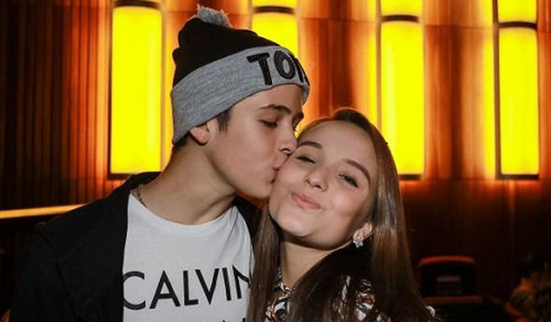 Após fim de namoro com João Guilherme, Larissa Manoela agradece carinho dos fãs