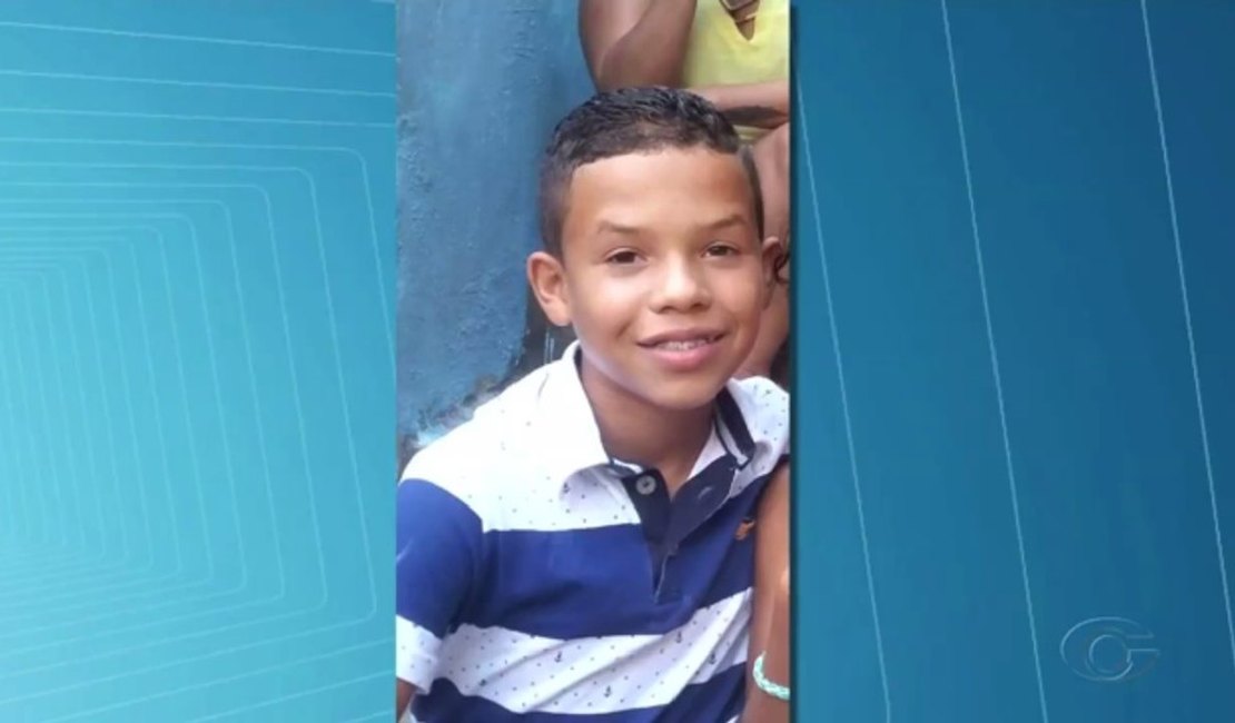 Bombeiros encerram buscas por adolescente que desapareceu após mergulhar na Praia do Peba, AL
