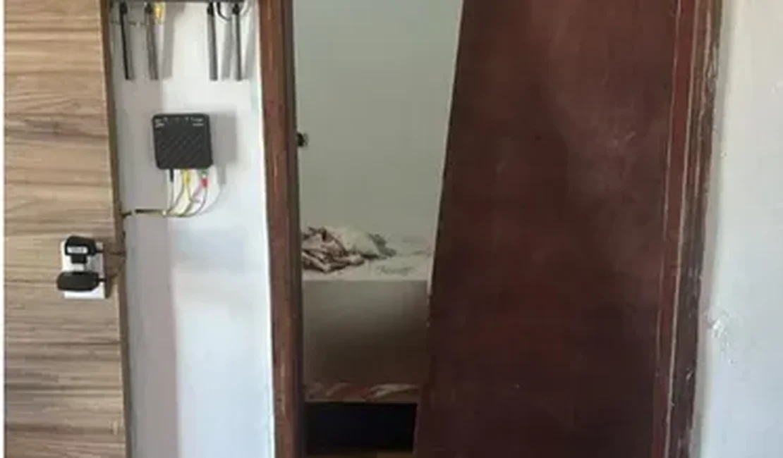 Criança de 2 anos é encontrada morta com sinais de violência dentro de residência, em Alagoas