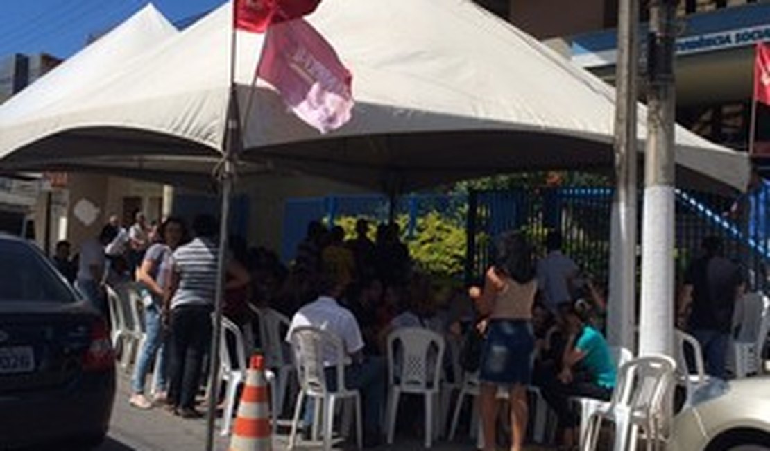 Greve do INSS prejudica atendimento à população em Alagoas