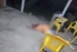 Criminoso mata homem a tiros em bar e deixa outro ferido, em São José da Tapera