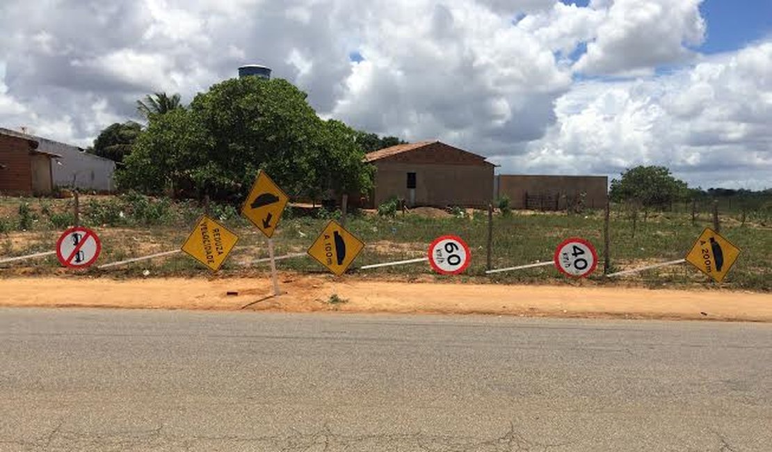Rodovias em Girau do Ponciano recebem sinalização e lombadas