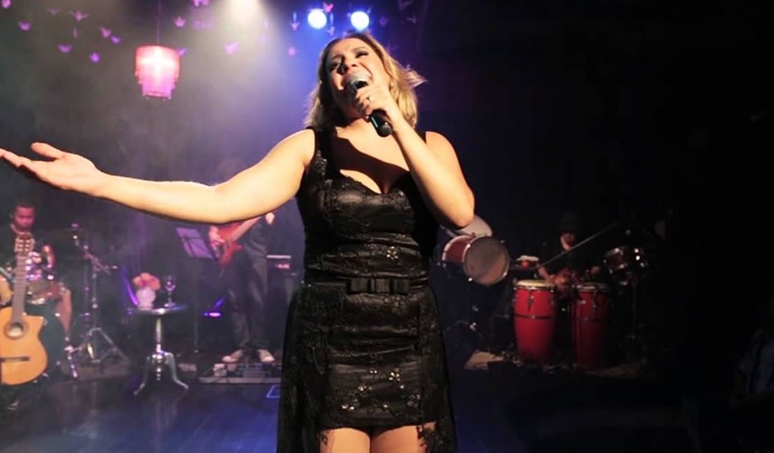 Cantora Kel Monalisa se apresenta em Arapiraca no próximo dia 16 de abril